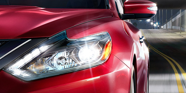 nissan-altima-headlights