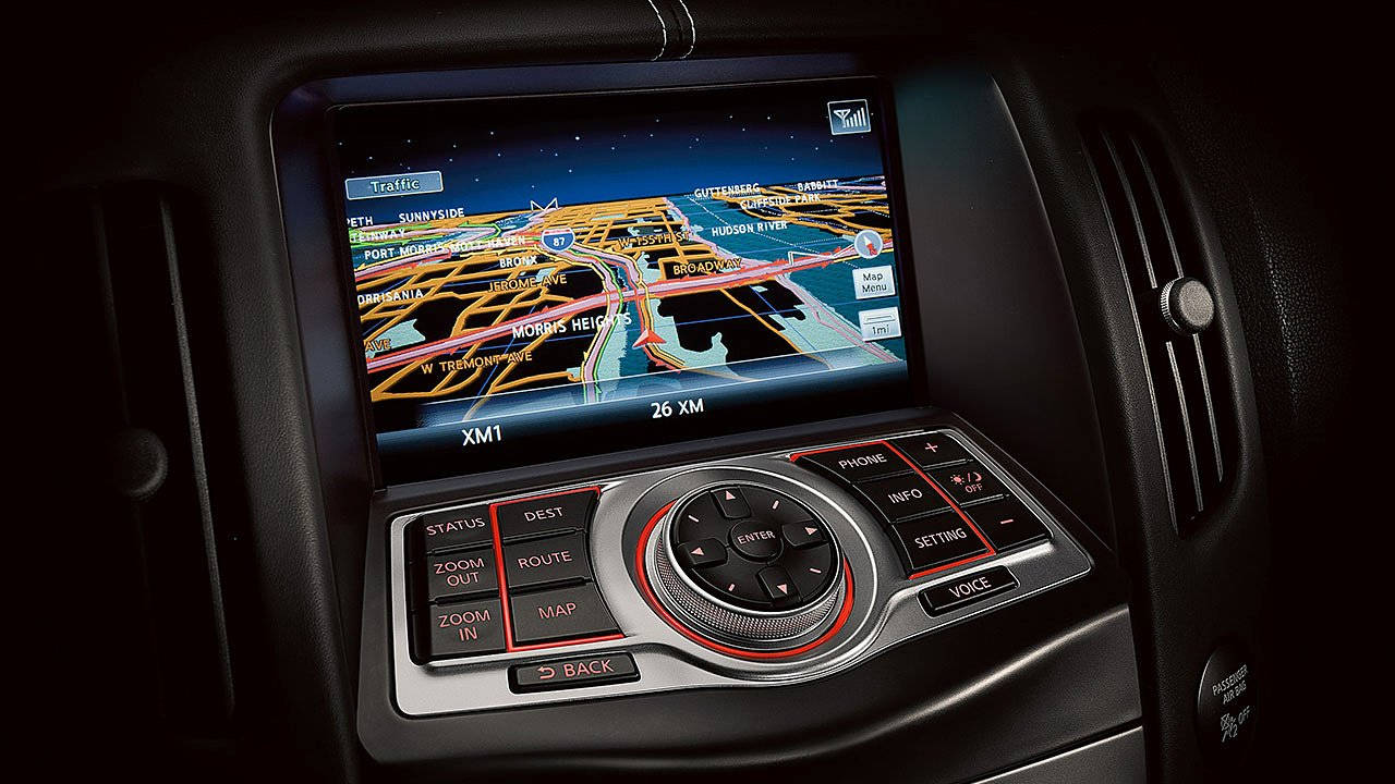 2018-nissan-370z-coupe-features-navigation-large