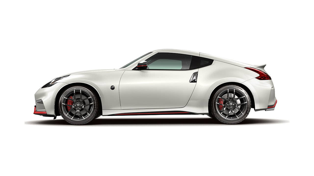 2018-370z-coupe-nismo-white-large