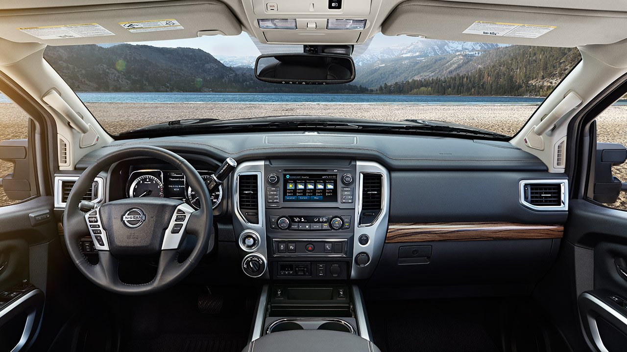 2017-nissan-titan-interior-layout