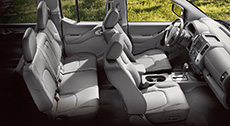 2017-nissan-frontier-rear-bench