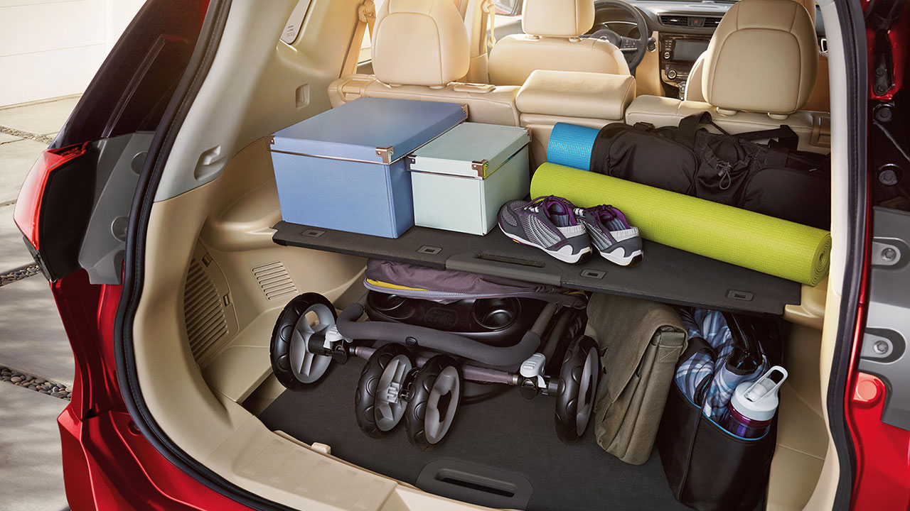 2017-nissan-rogue-cargo-versatility
