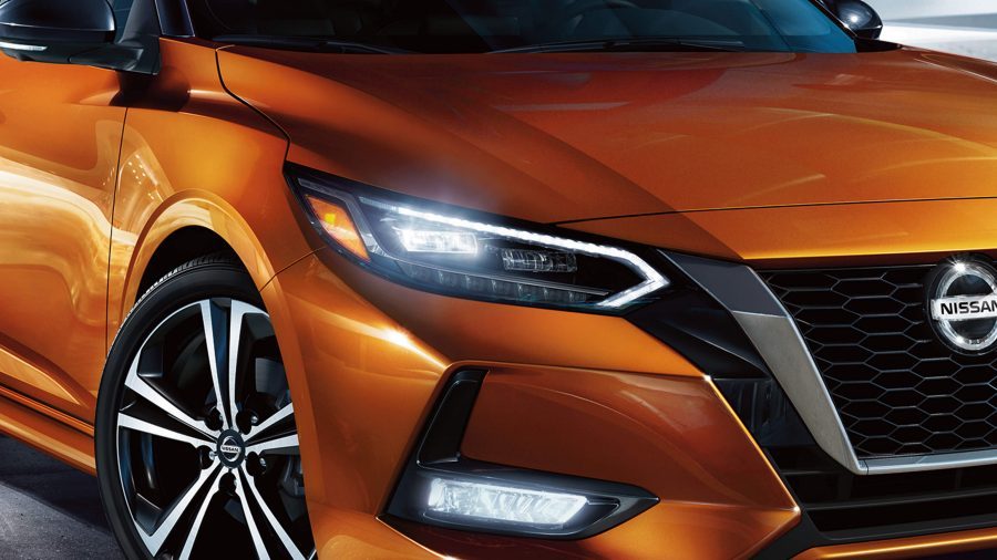 highbeams on 2020 Nissan Sentra at Village Nissan